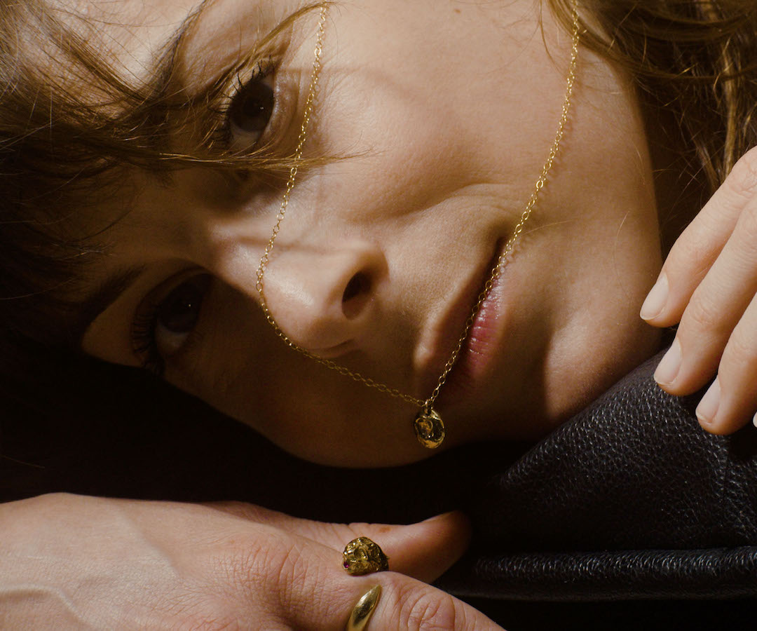 bague raion précieuse rubis